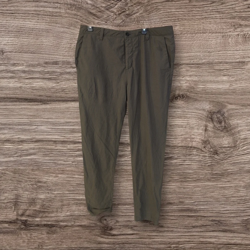 Vuori Cascade Tech Chino Pant Athletic Slim Fit 30